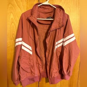 Fashion Nova wind breaker size 1XL